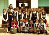 Alumnas del Colegio del Pilar con Dª Rosario 1980